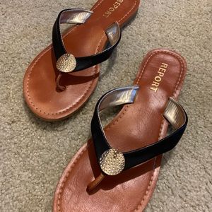 🎉 (5/$20) Black, gold, and brown sandals